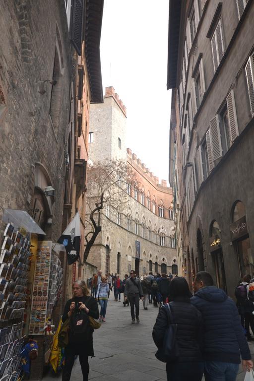 Appartamento Del Campo Siena Bagian luar foto