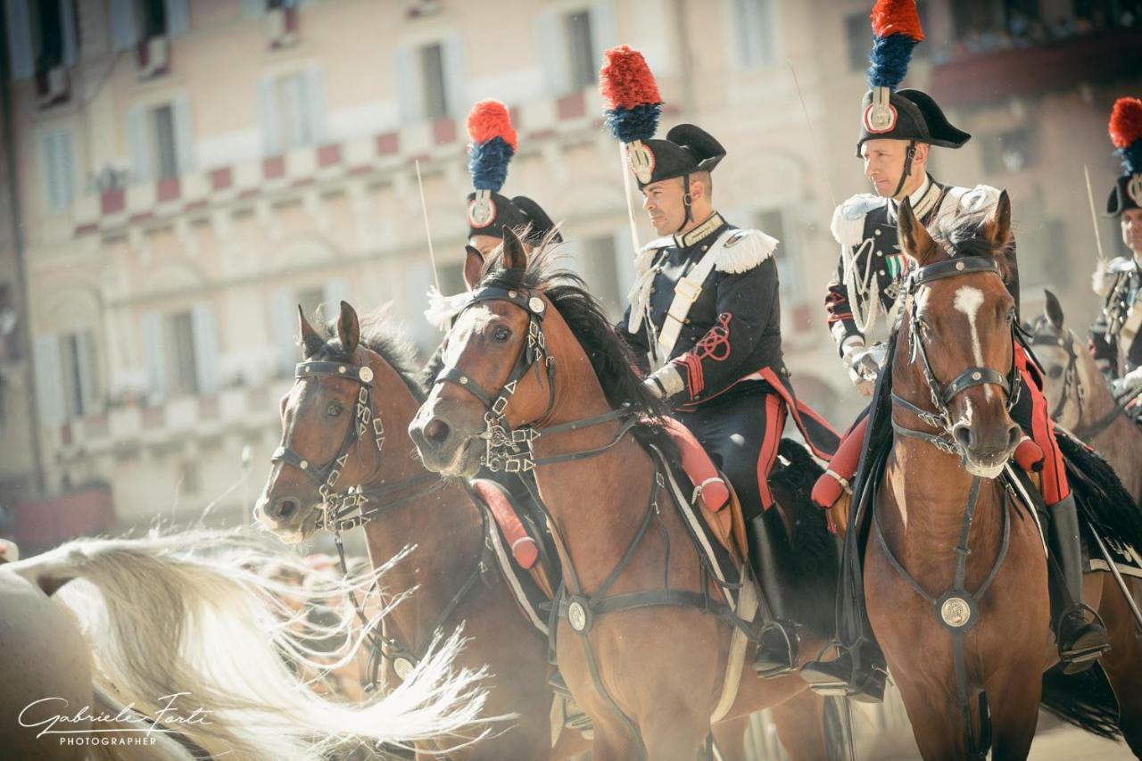 Appartamento Del Campo Siena Bagian luar foto