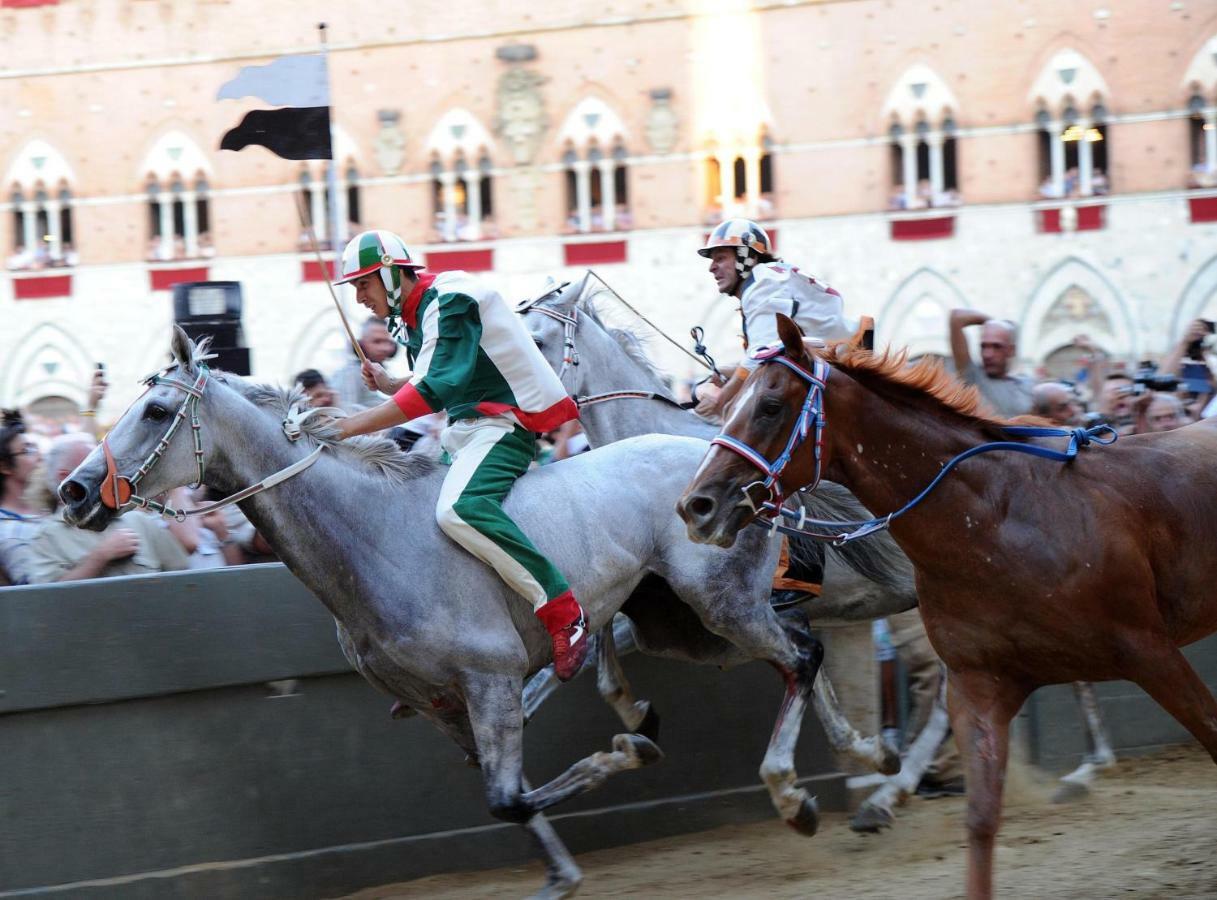 Appartamento Del Campo Siena Bagian luar foto